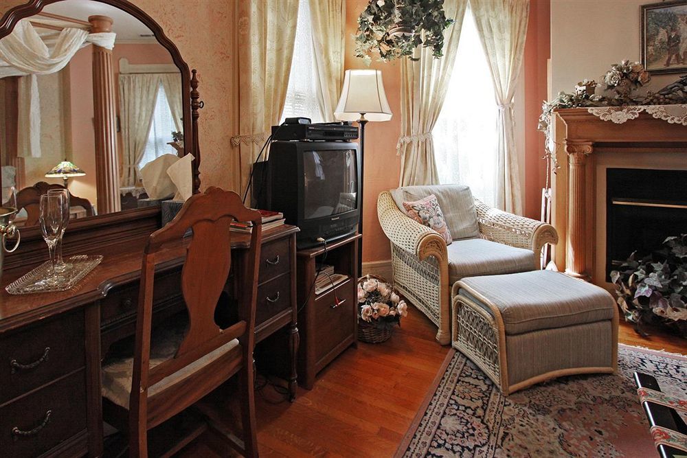 Old Northside Bed & Breakfast Indianapolis Exterior photo